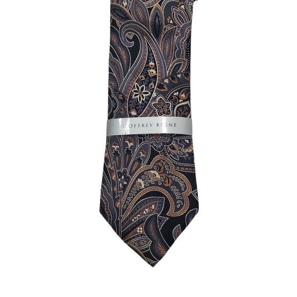 Geoffrey Beene Gray Taupe Paisley 100% Silk Handmade Extra Long Wide Necktie NWT - Picture 1 of 3